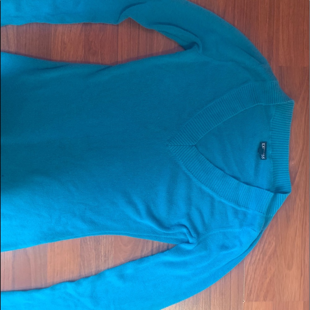 Long sleeve blue long sleeve shirt